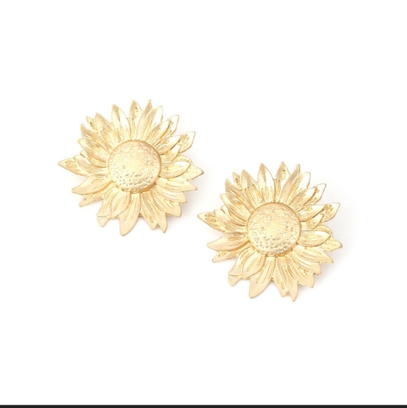 Sunflower Earrings 🌻 - Picture 4 of 6